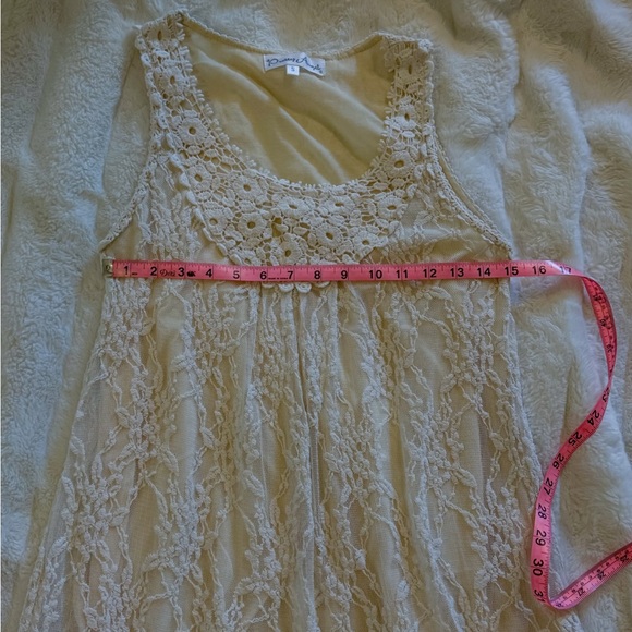 Pretty Angel Lace Dress - Picture 7 of 8